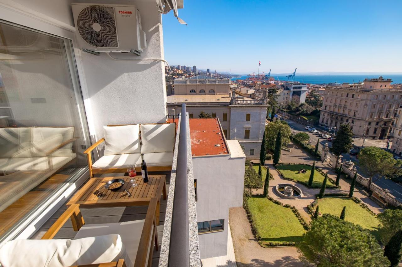 Aenei Delux Lägenhet Rijeka Exteriör bild
